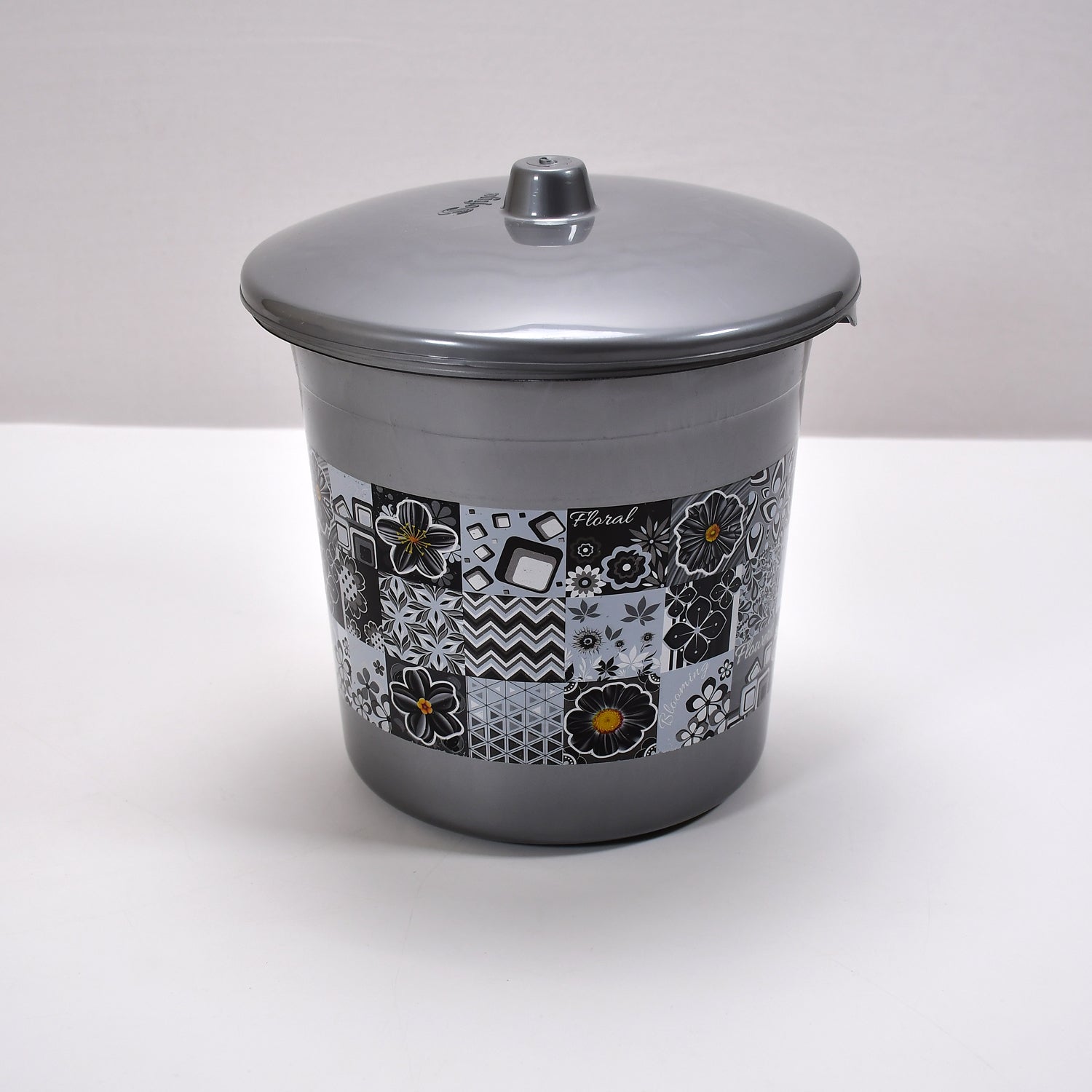 4050 Large Capacity Plastic Bathroom Set of 7Pieces (1pc Big Tub, 1pc bucket,1pc Dustbin, 1pc Mug, 1pc Soap Case, 1pc Dustpan, 1pc Stool) DeoDap 4050 Large Capacity Plastic Bathroom Set of 7Pieces (1pc Big Tub, 1pc bucket,1pc Dustbin, 1pc Mug, 1pc Soap Case, 1pc Dustpan, 1pc Stool) DeoDap